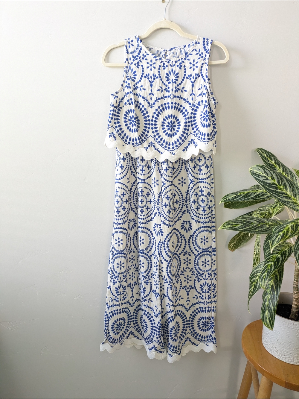 SHEIN Blue & White Printed Two-Piece Set - Picture 3 of 10